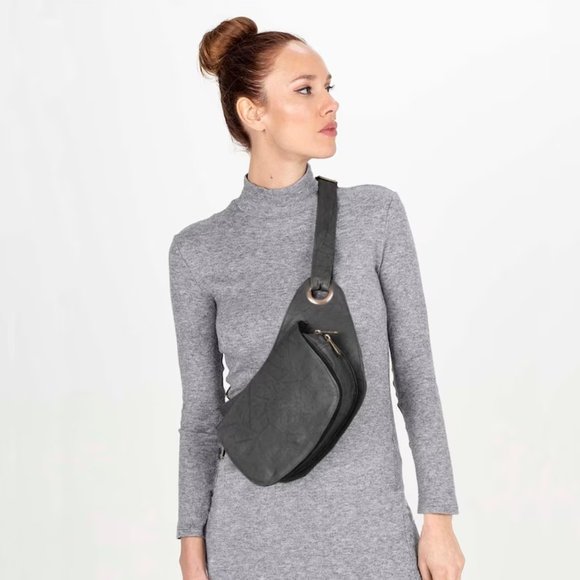 Artisan Leather Fanny Pack Crossbody - Picture 11 of 15